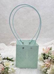 13cmx11cmx11cm + a fl, kocka alak, steppelt mints, vzhatlan papr virgtska: menta
