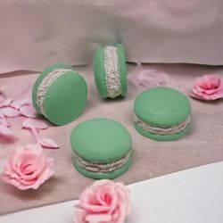  4 darabos csomag kermia Macaron dekorcikhoz, 3,5cmx2cm: pasztell menta